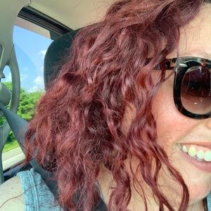 Meet your Posher, Melissa